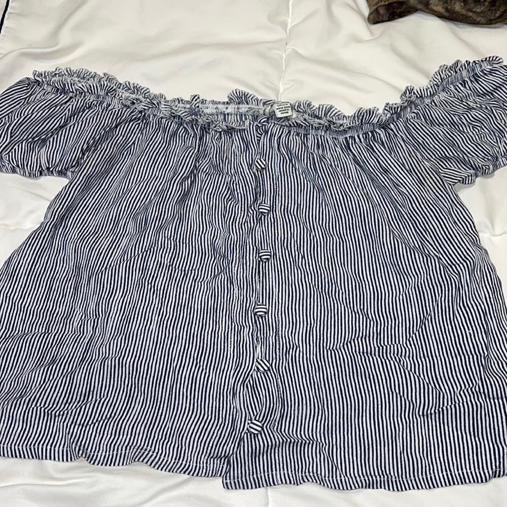 off the shoulder shirt